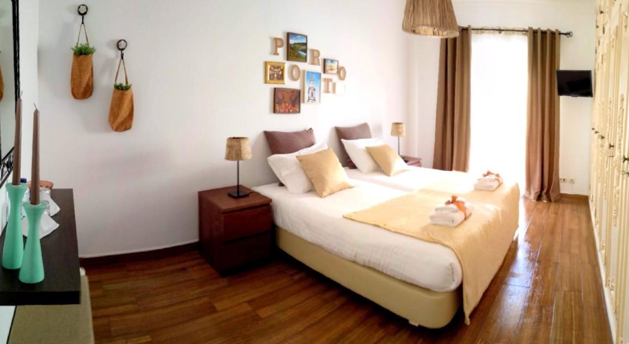 Tugaplace Bed & Breakfast Montijo Exterior photo