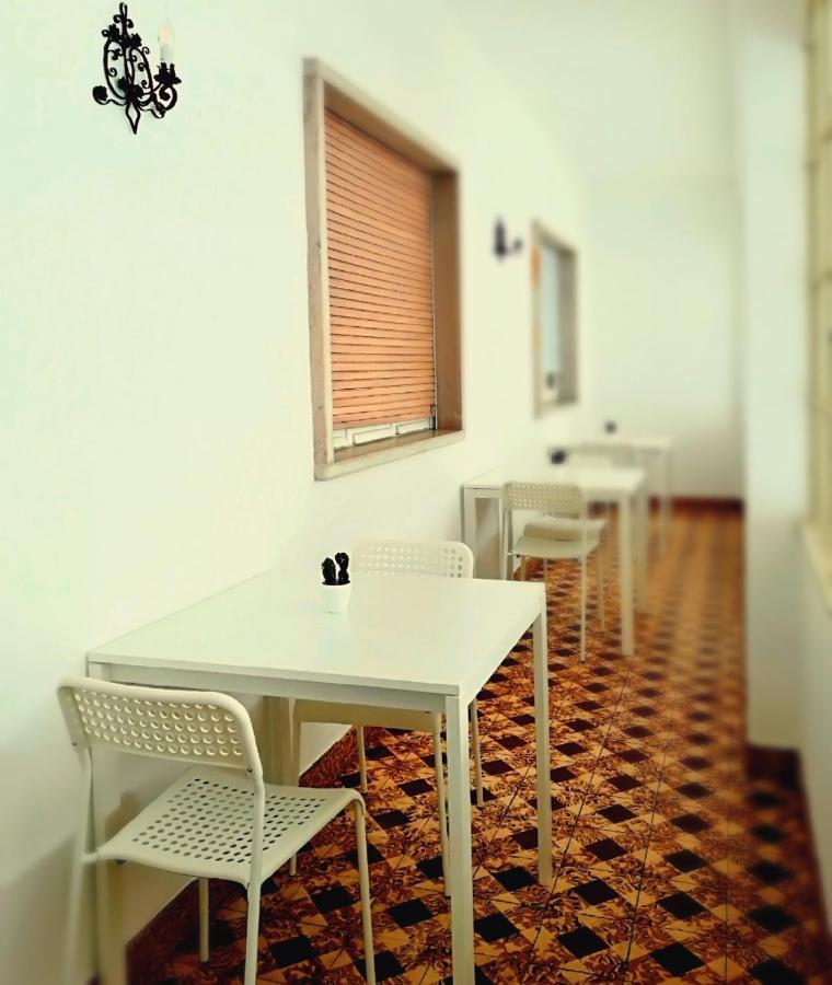 Tugaplace Bed & Breakfast Montijo Exterior photo